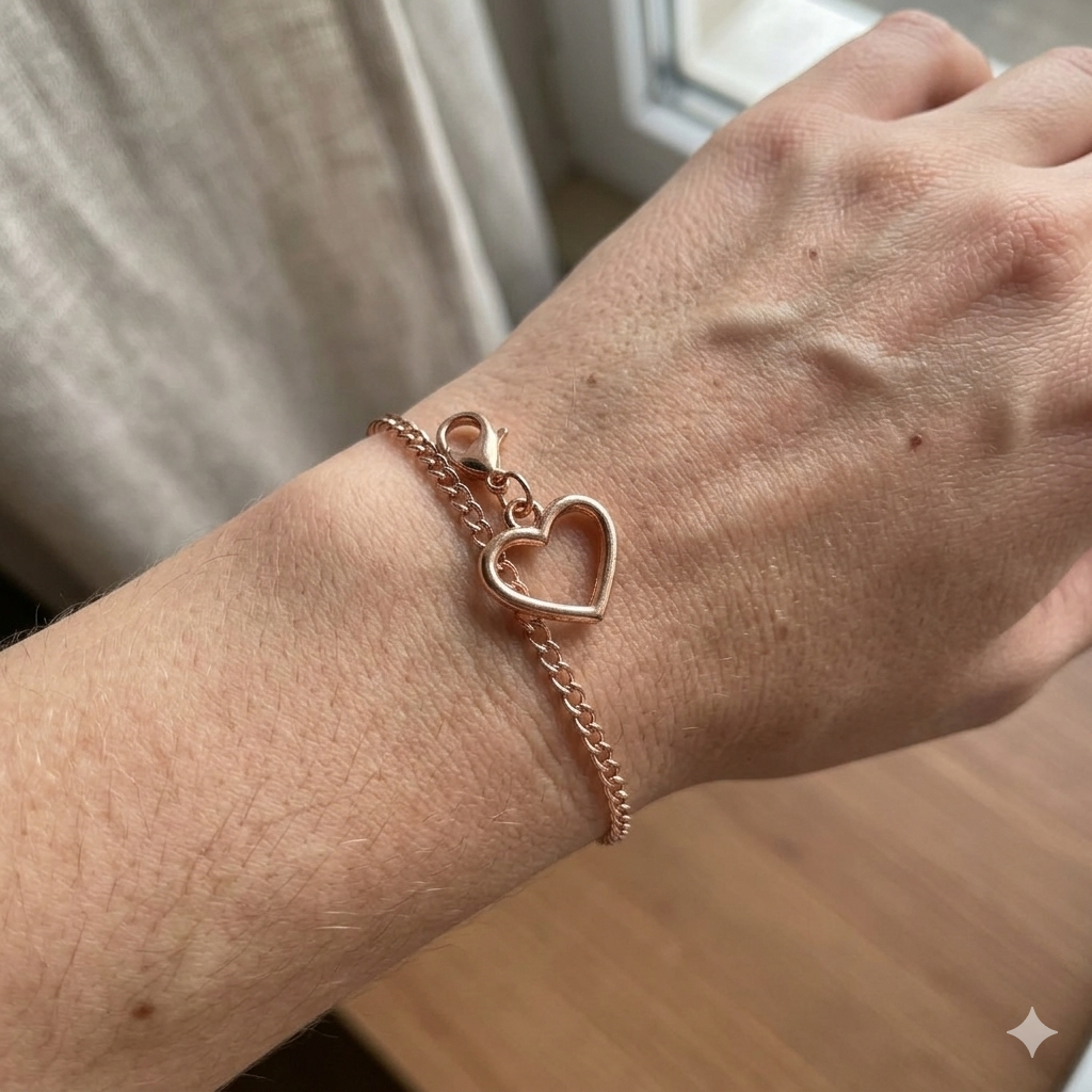 Gold Heart Pendant  Bracelet