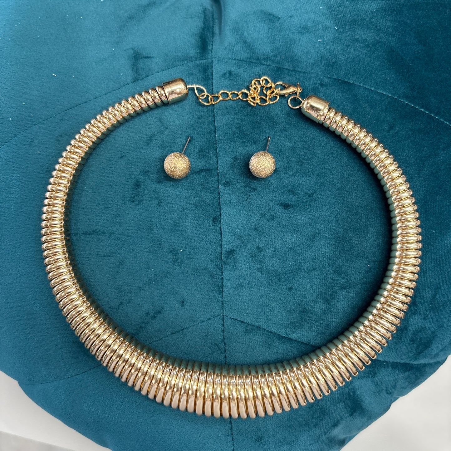 Gold Tone Necklace and Earring Set