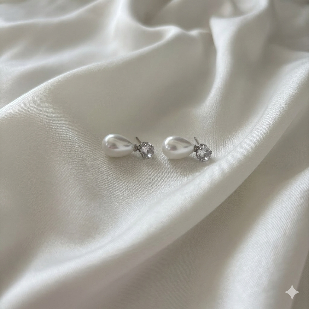 Pearl & Diamond Stud Earrings