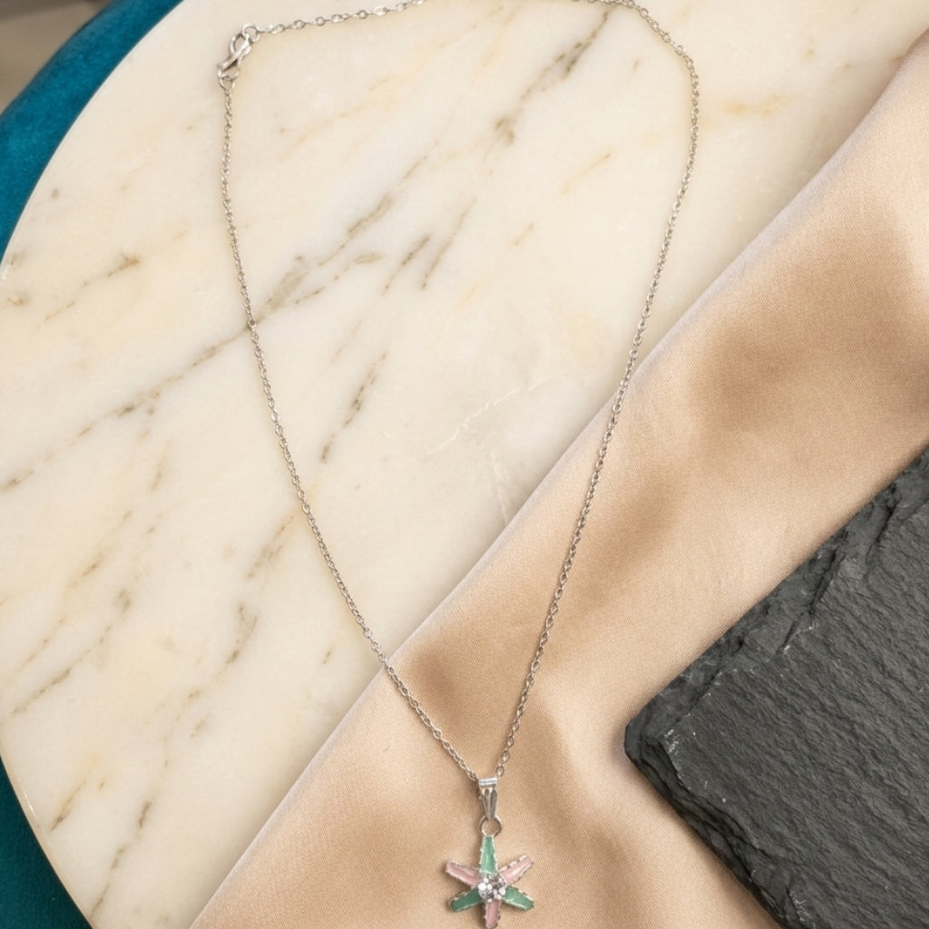 Star Shaped Pendant Necklace