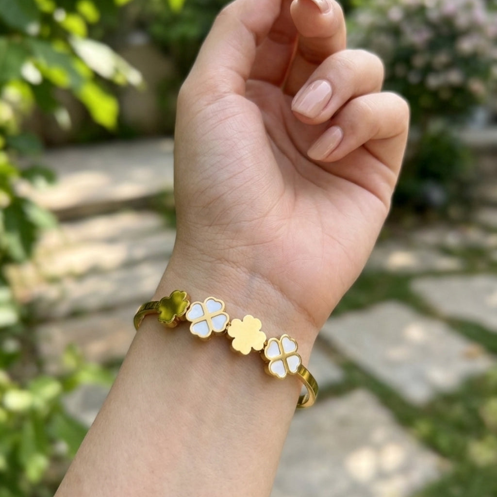 Minimal Lucky Charm Clover Bracelet Anti Tarnish