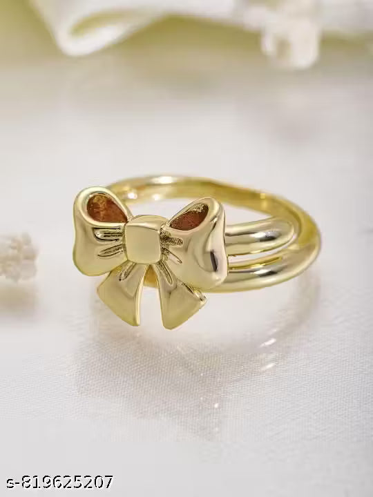 Gold Bow shaped Ring