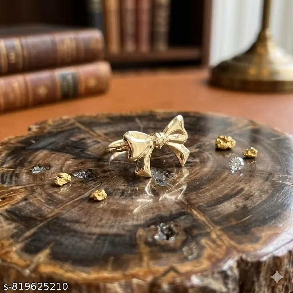 Gold Bow shaped Ring
